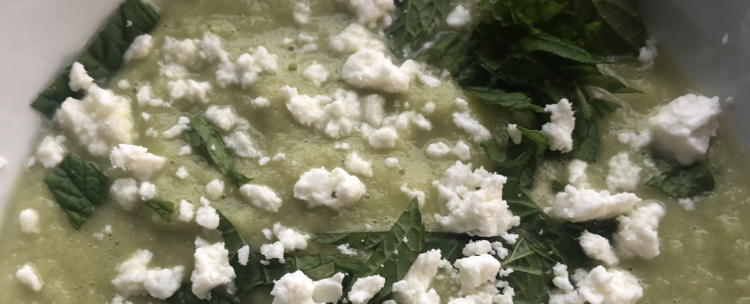 Gaspacho concombre avocat et feta