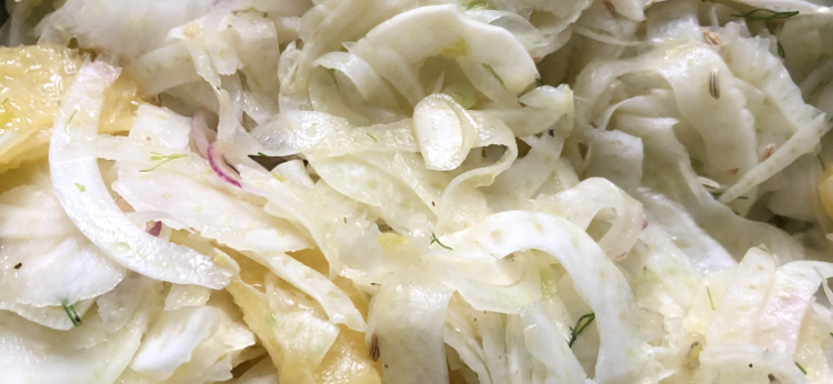 Recette: Salade rapide, facile et originale au fenouil et à l’orange